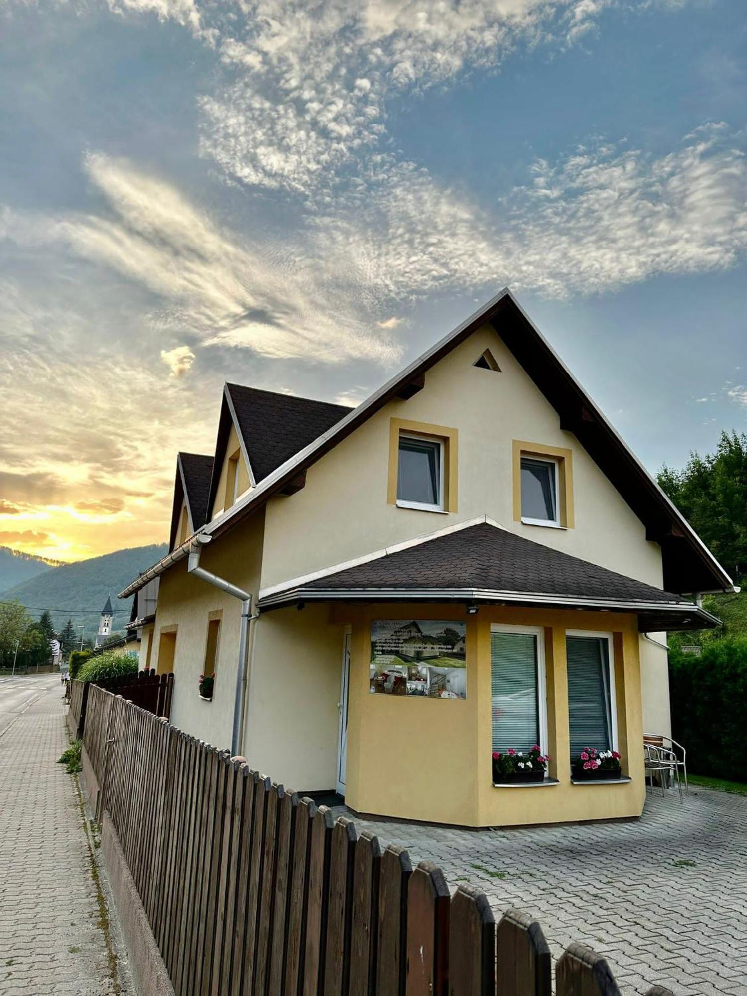 Chalupa Synka Terchova Exterior photo